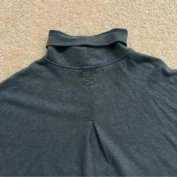 PrAna Cozy Up Poncho Kangaroo Pocket Heather Blue SZ Small Oversized W23190896 - Picture 4 of 16